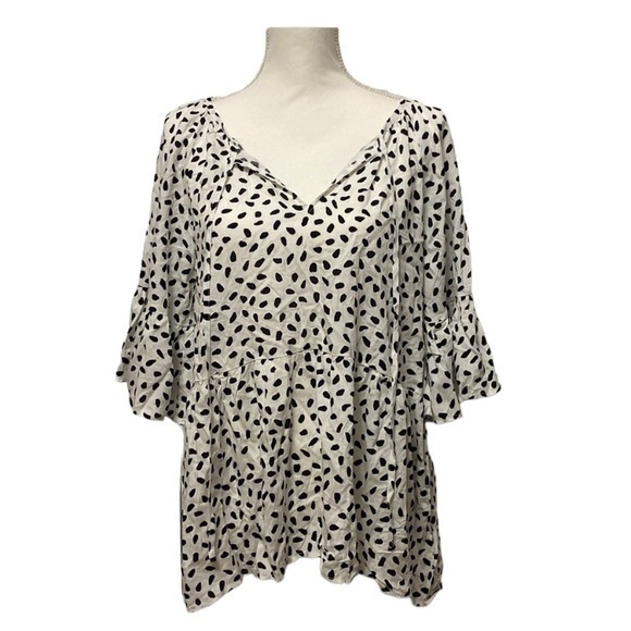 Staccato Tops - GUC Staccato Dotted‎ Blouse